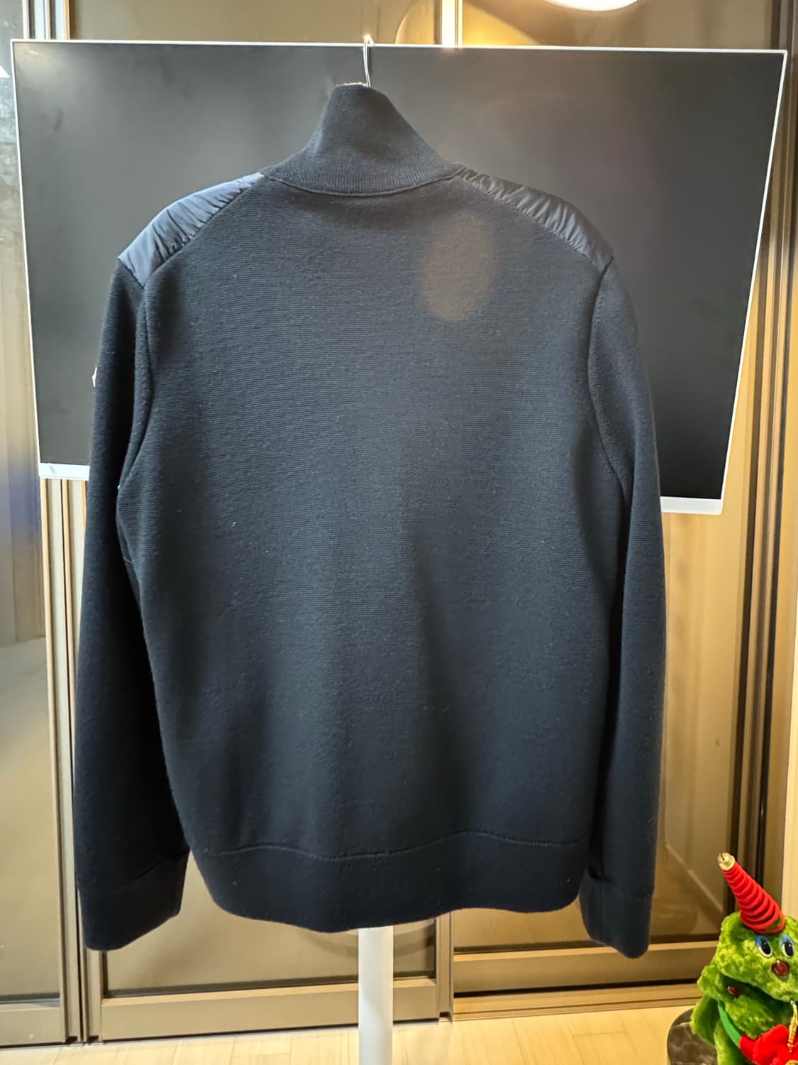 몽클레르 패딩 울 가디건 블랙 - 24FW 상품이미지4