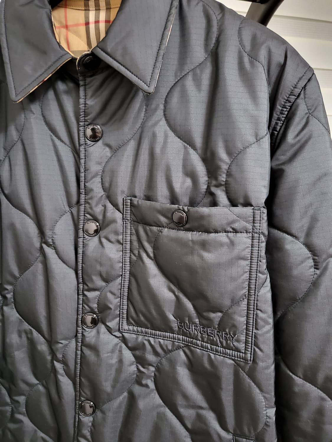 24SS 버버리 리버시블 체온조절 퀼팅자켓 m 상품이미지3