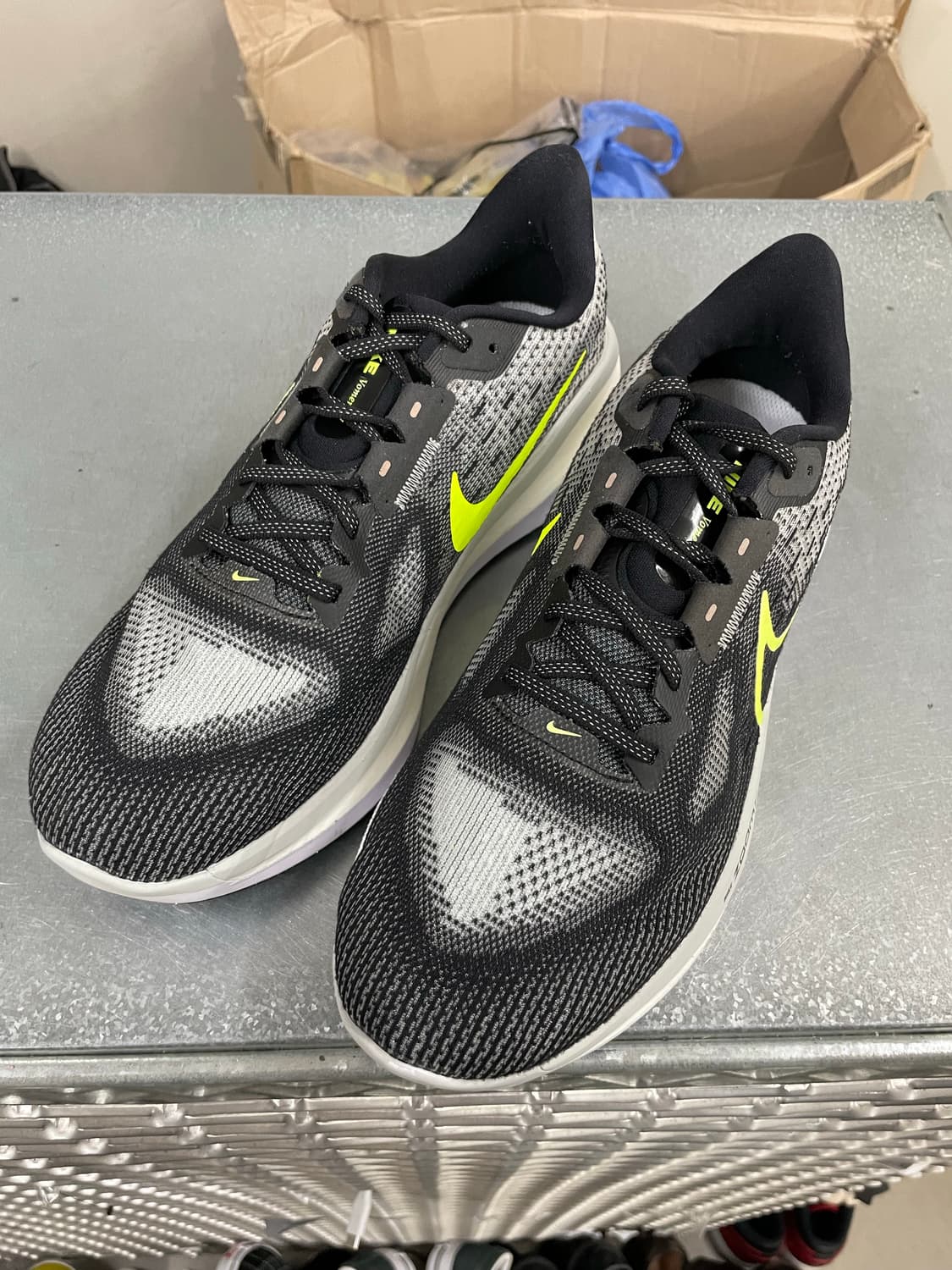 나이키 보메로 17 스모크 그레이 270 (gr-4474) 상품이미지2