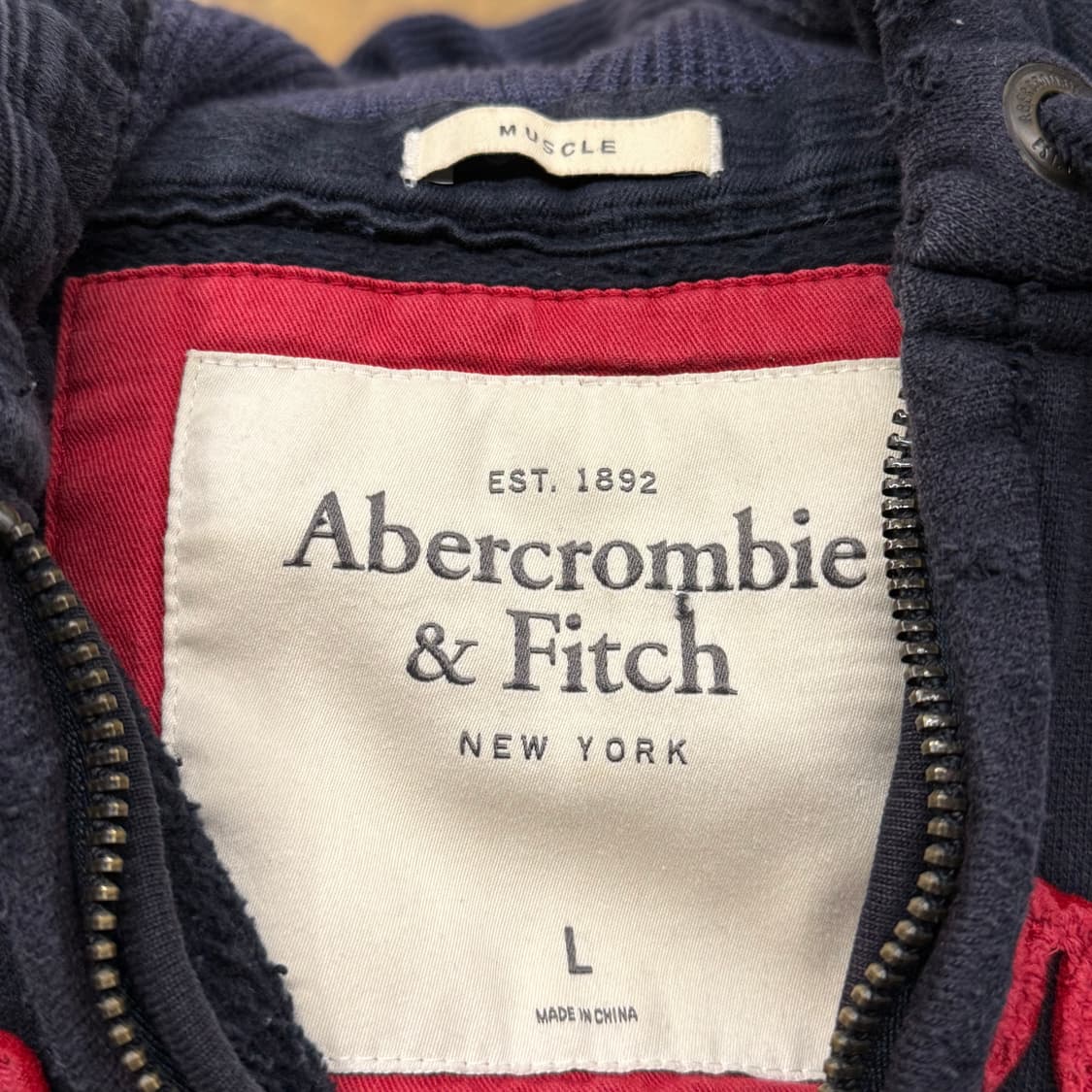 아베크롬비 네이비 레드 후드집업 상품이미지5