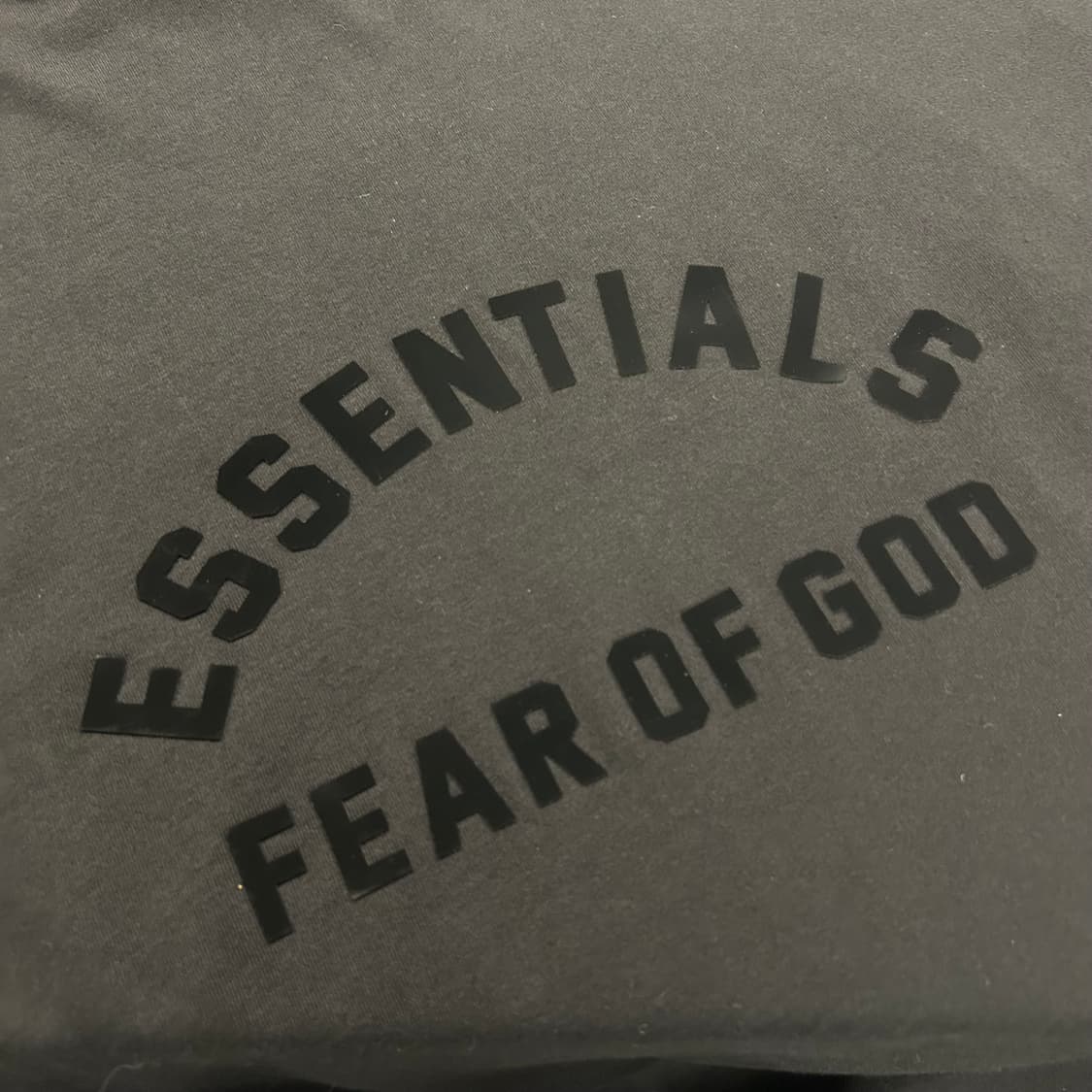 [S] 23ss 에센셜 Fear of God 블랙 반팔 티셔츠 A974 상품이미지6