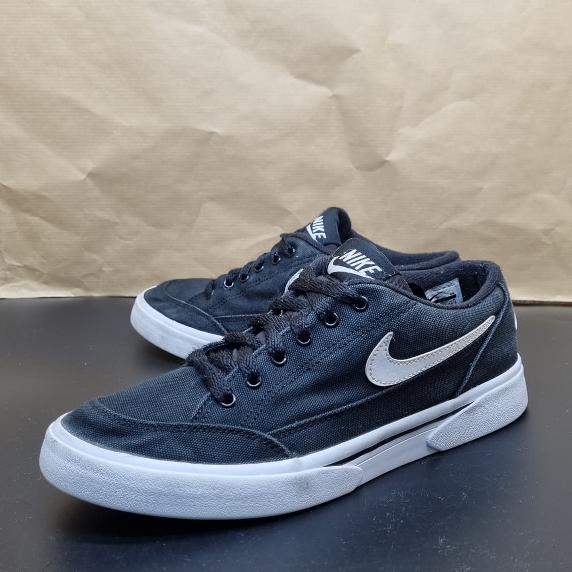 나이키 GTS16  스니커즈245 상품이미지1