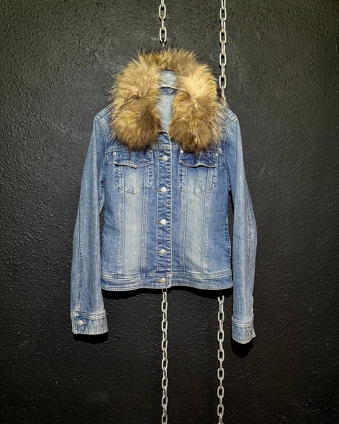 Denim Fur Collar Jacket – Light Wash  상품이미지1