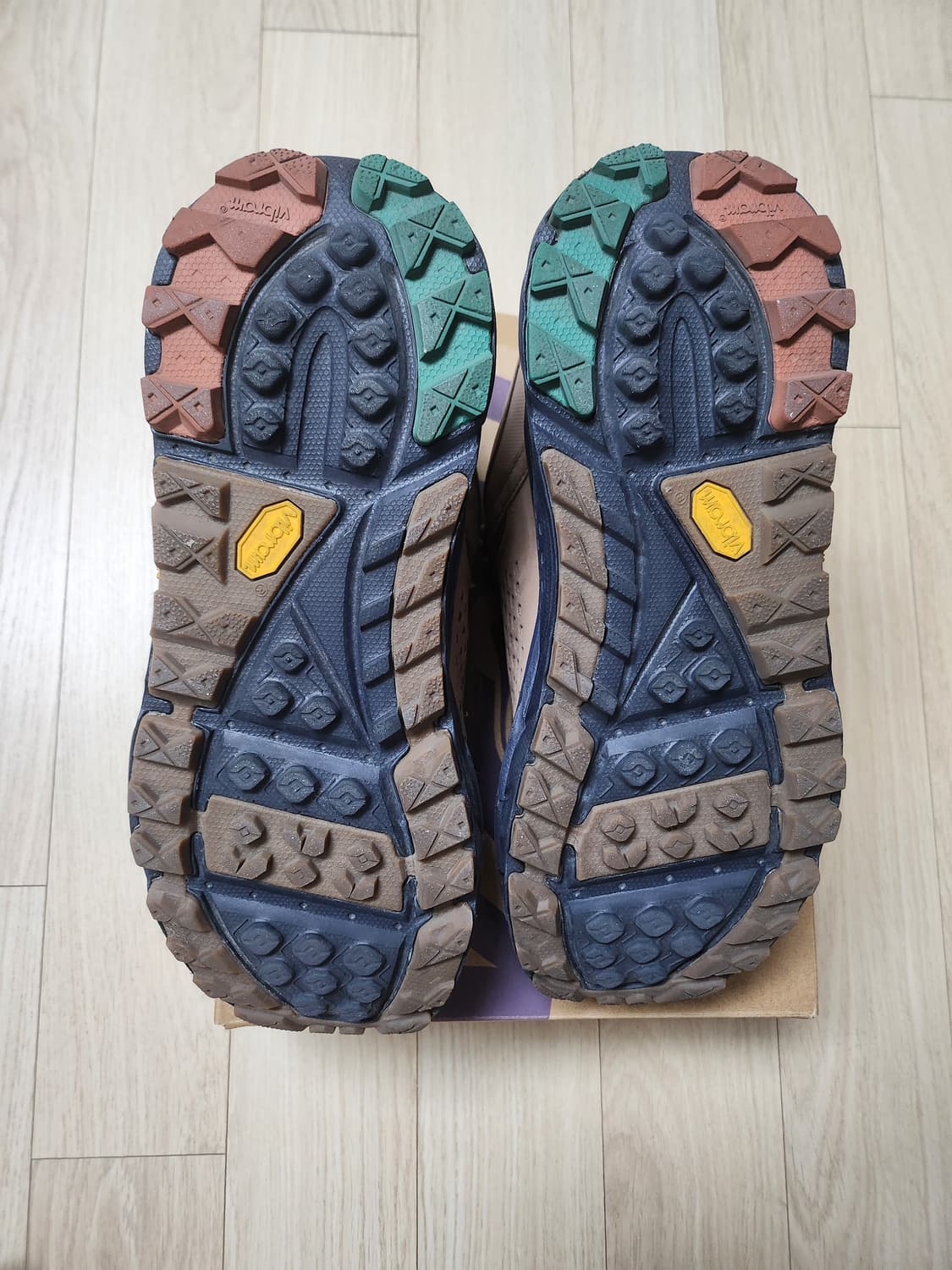 호카 x 보데가 토르 울트라 로우 260 상품이미지8