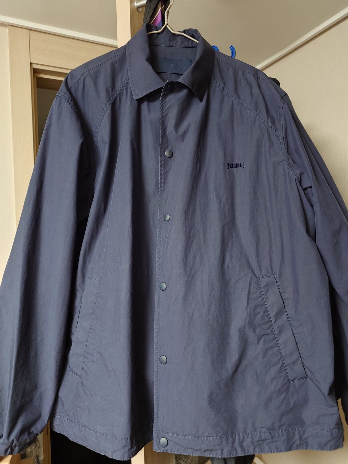 [46] 준지 24SS 코어 스탠다드 베이직 셔츠 네이비 상품이미지2