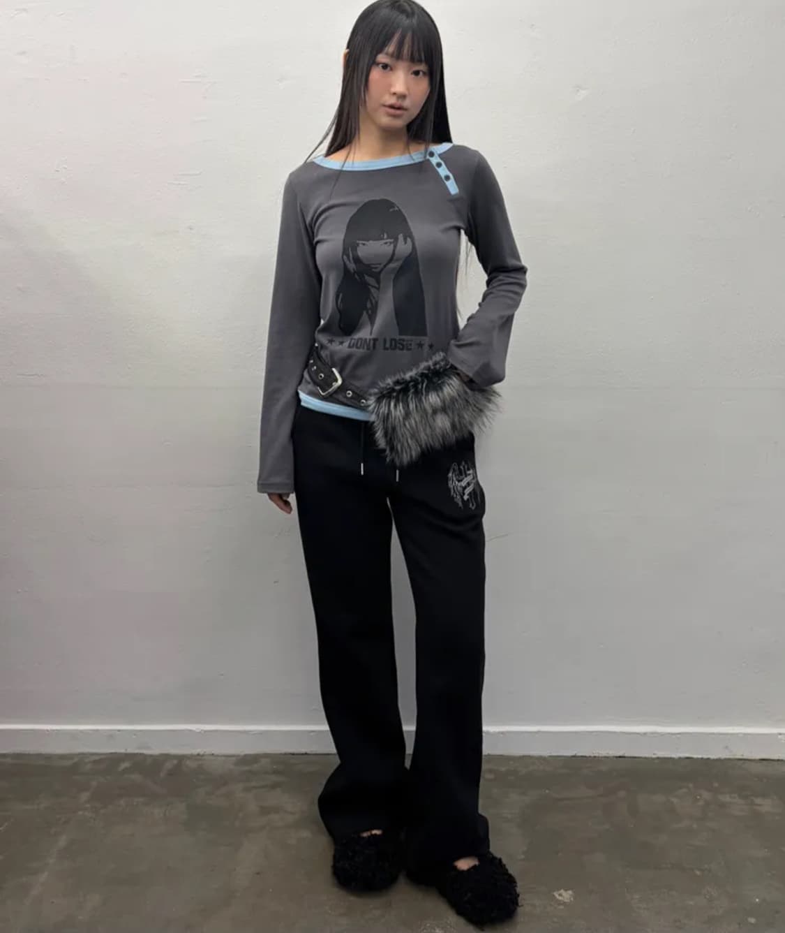 러브이즈트루 슬리브 티 상품이미지3