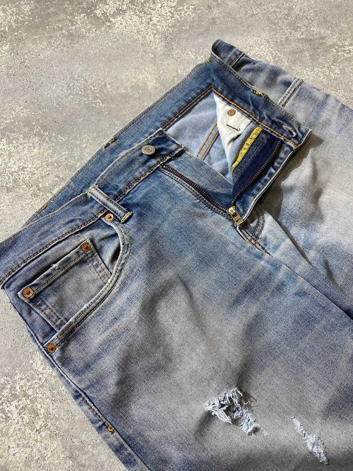 [32] Levi's 502 리바이스 레귤러핏 디스트레스드 데님팬츠 상품이미지5