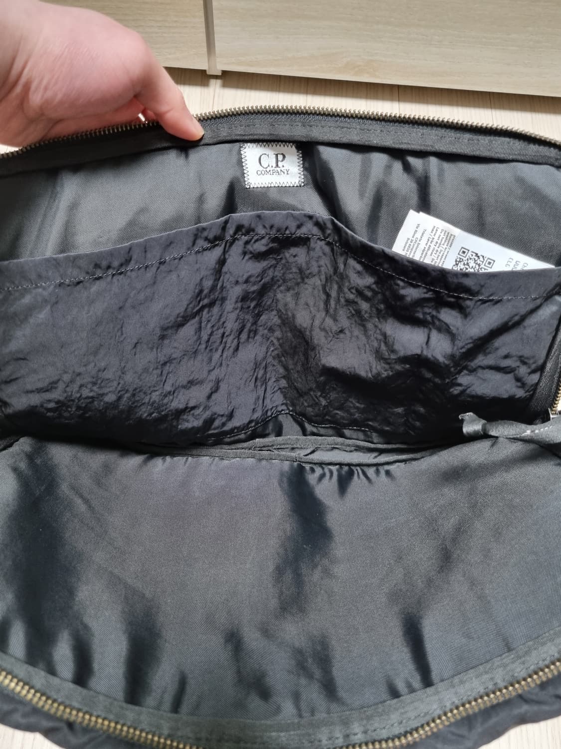 cp컴퍼니 렙탑 케이스 클러치 상품이미지4