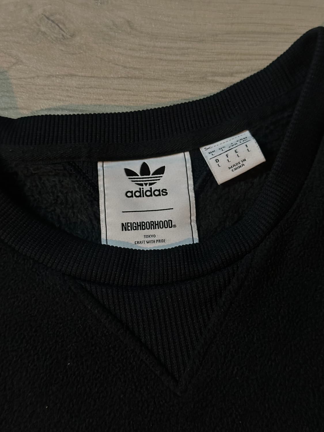 네이버후드 x 아디다스 맨투맨 스웻셔츠 상품이미지3