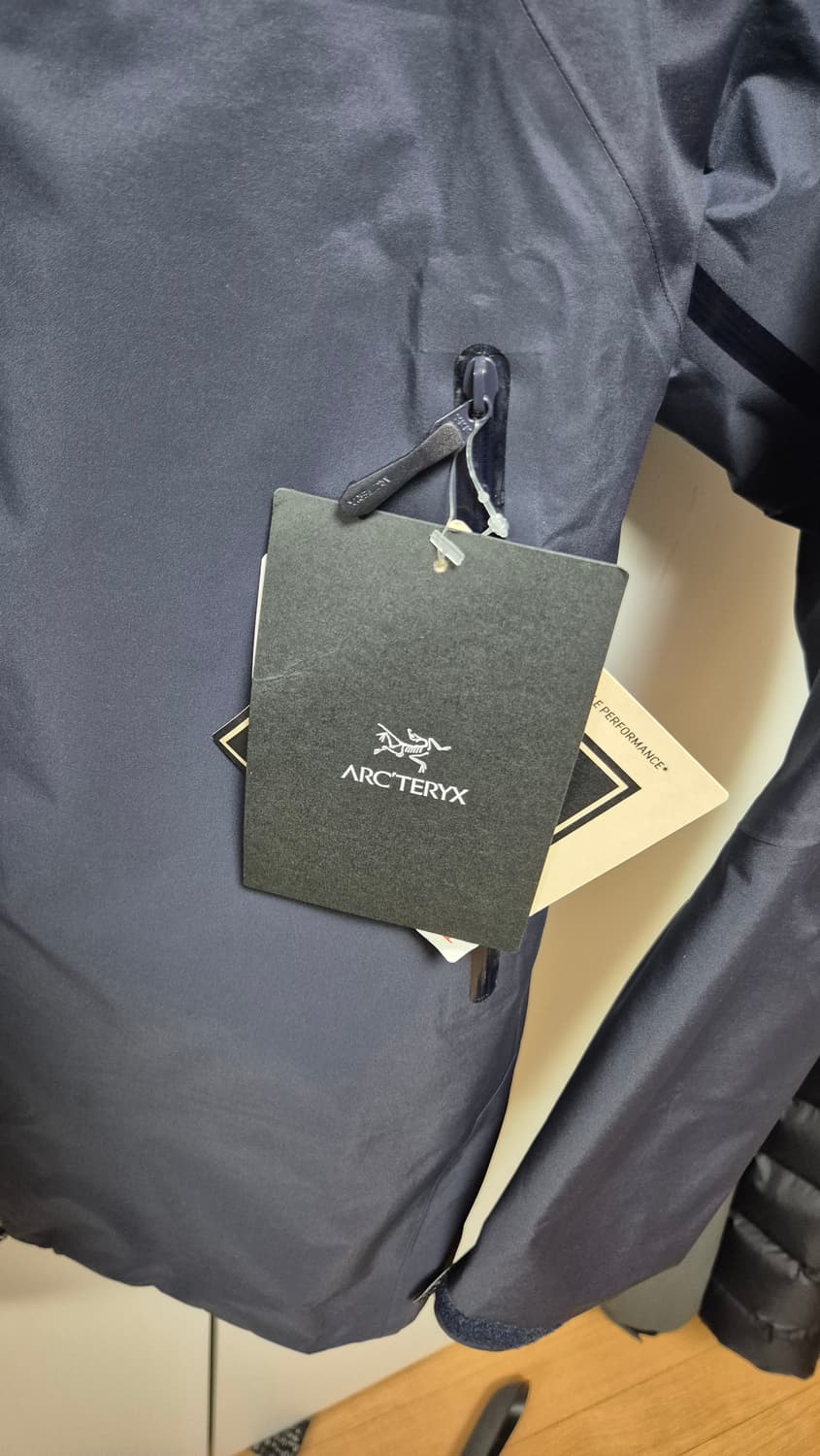 (새상품)아크테릭스 베타 AR 자켓 L 블랙 사파이어 상품이미지4