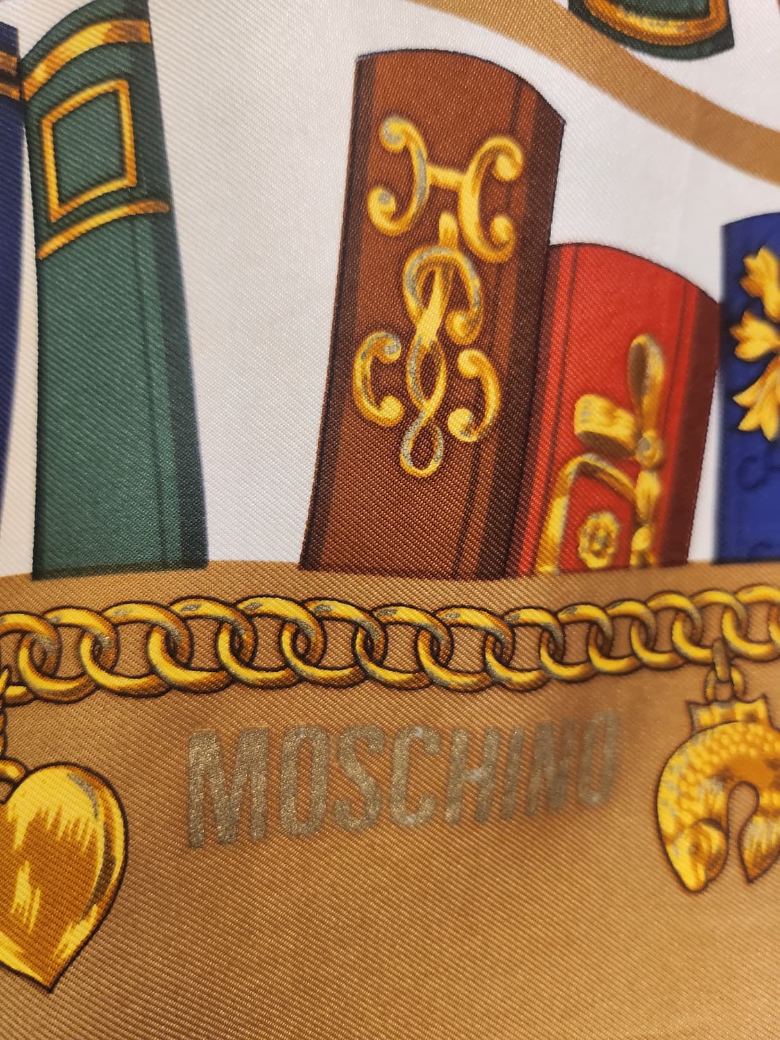 MOSCHINO실크스카프 상품이미지3