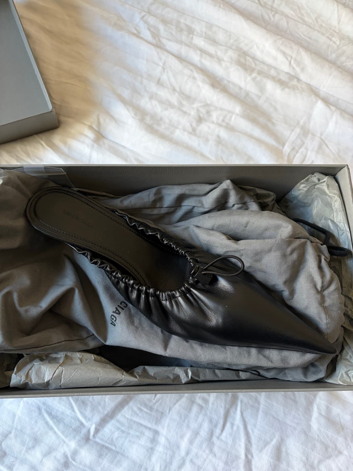 발렌시아가 스크런치 뮬 37 상품이미지2