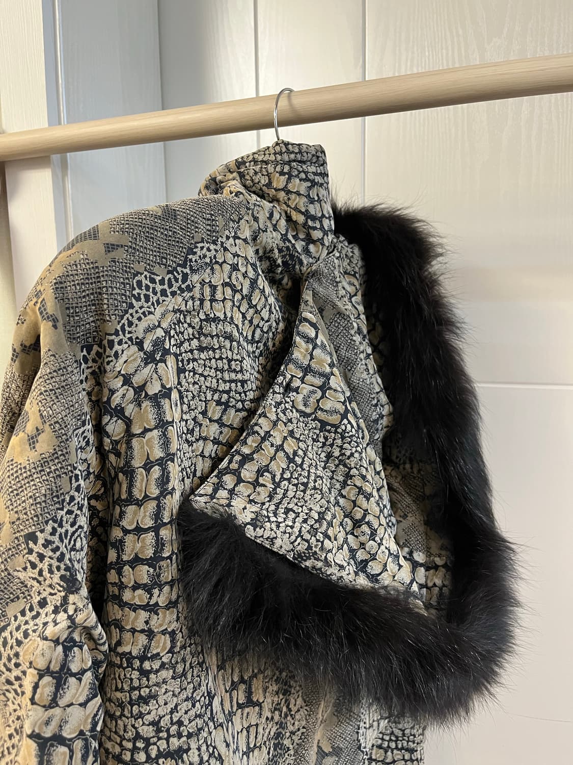 뱀피 피쉬테일 자켓 상품이미지5