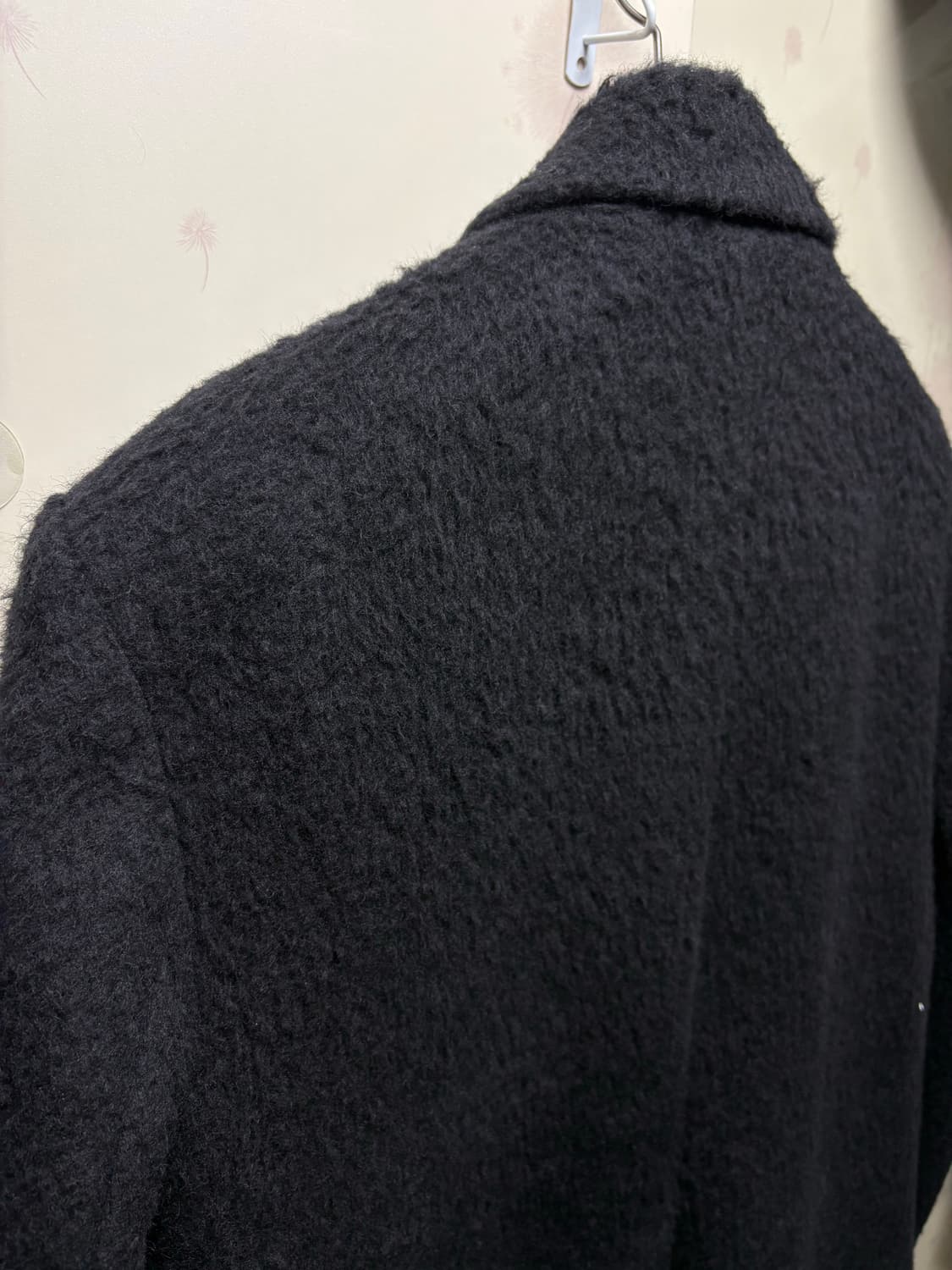 [L] 아모멘토 헤어리 롱 코트 블랙 상품이미지8