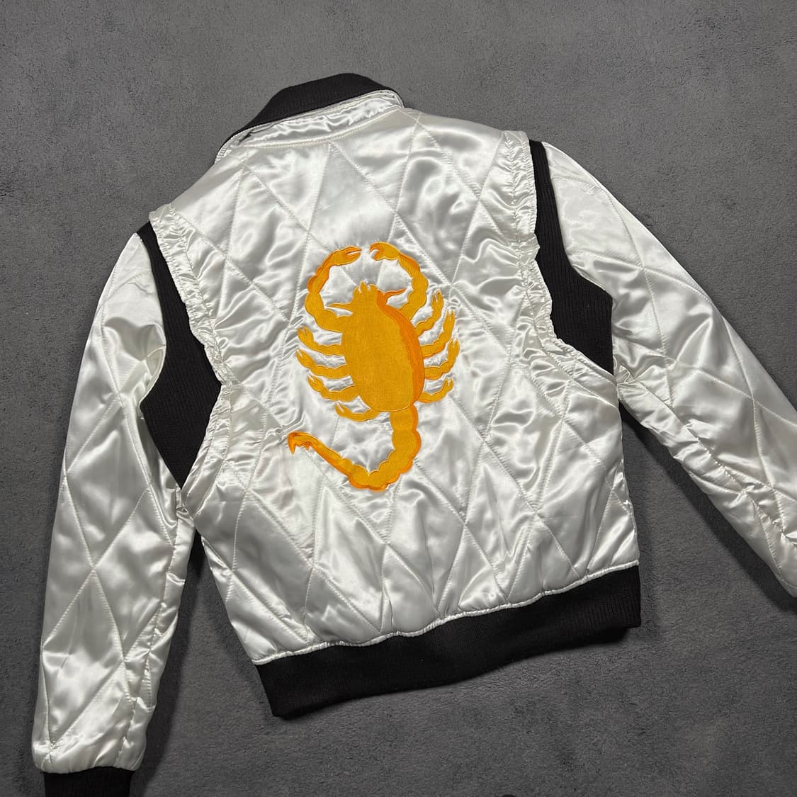 vintage 라이언 고슬링 스콜피온 자수 퀼팅 누빔 자켓g 상품이미지1