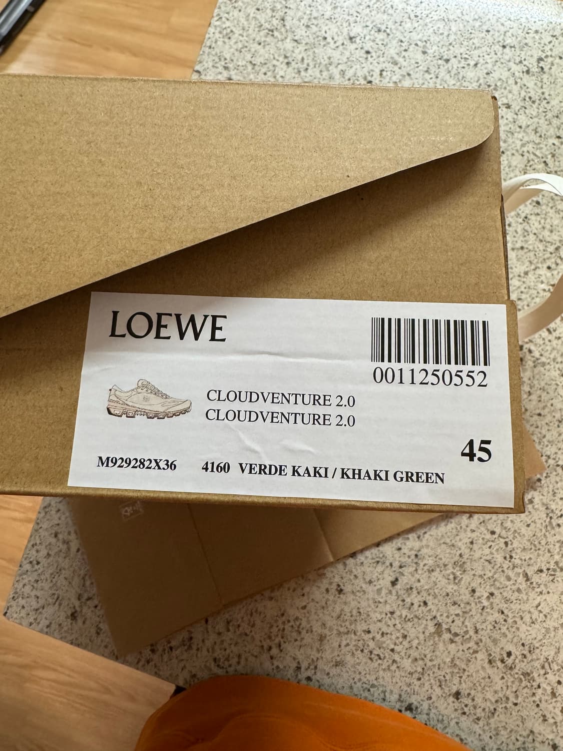 로에베 x 온러닝 클라우드벤처 2 카키 IT45 (us10-11추천) 상품이미지4