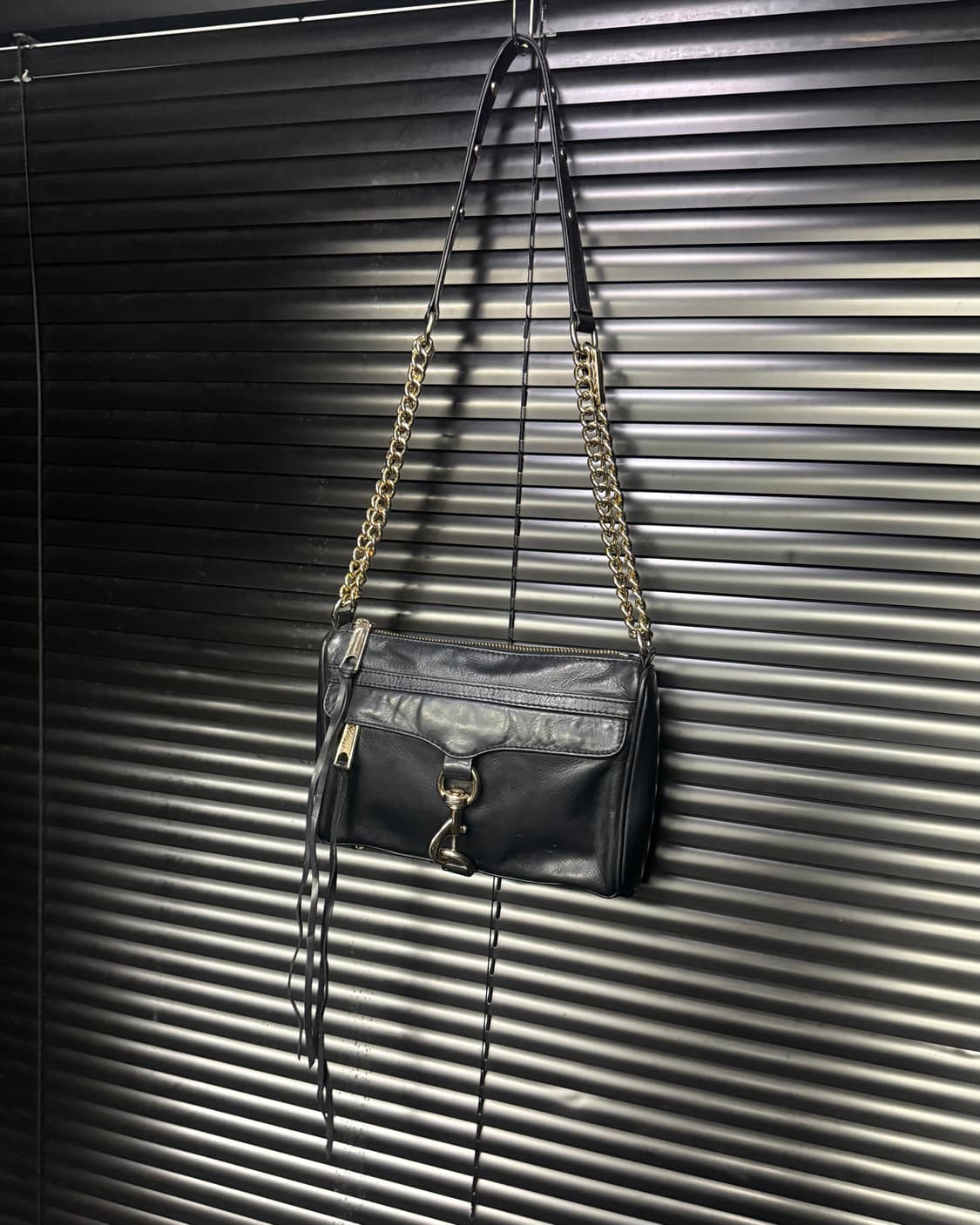 레베카밍코프 체인백 블랙 가죽 숄더백 토드백 크로스백 버클 고리 키링 상품이미지3