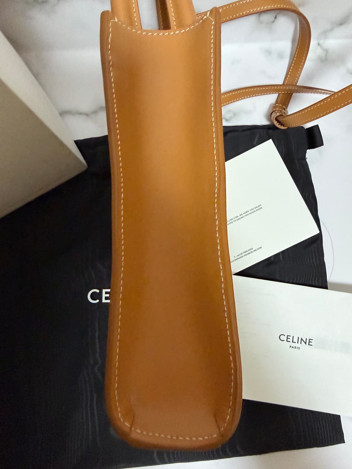 셀린느 미니 버티컬 카바스백 상품이미지3