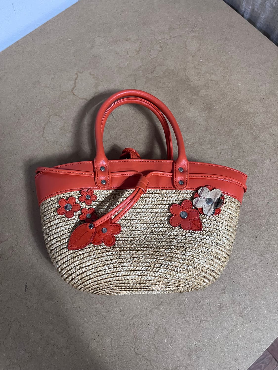 00년대 버버리 런던 스트로우 & 오렌지 레더 플라워 백 상품이미지1