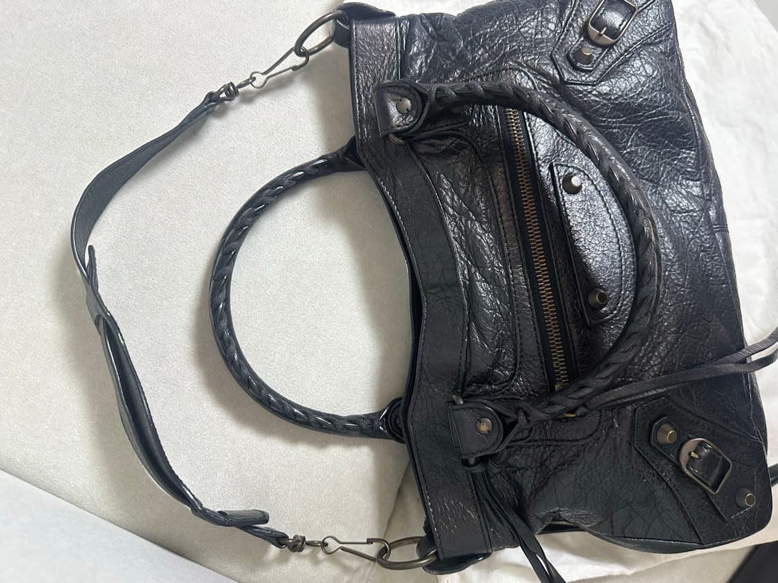 [A 정품] 발렌시아가 시티 모터백 퍼스트 블랙 상품이미지3