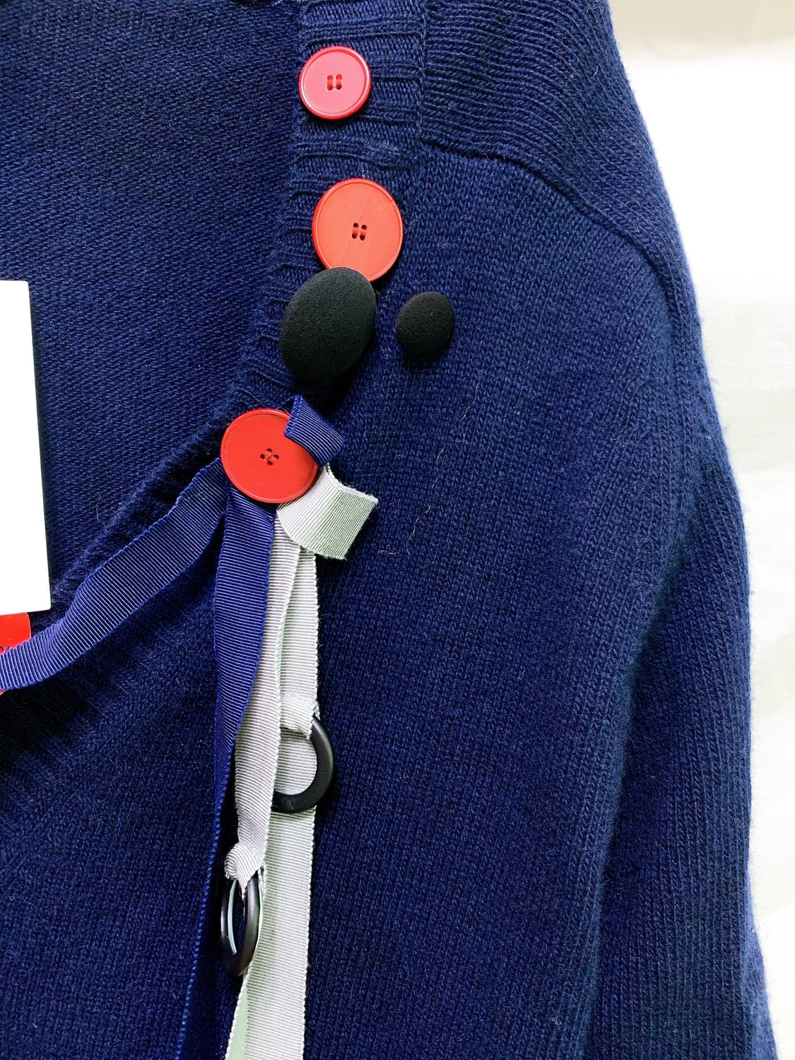 (새상품) 로에베 여성 니트 네이비  상품이미지6