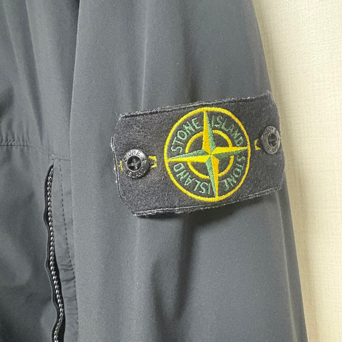 [XXL/새상품급] 스톤아일랜드 스킨터치 바람막이 상품이미지3