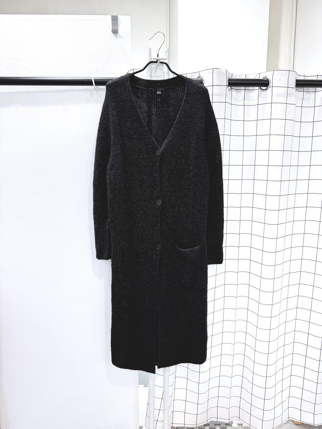 COS 롱 가디건 보카시블랙 상품이미지2