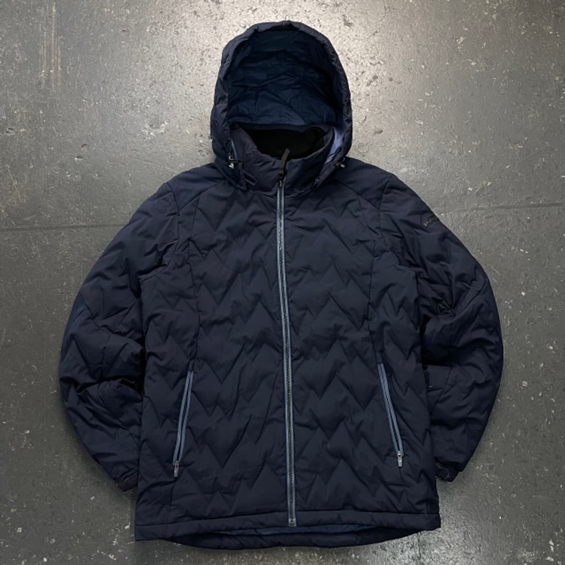 100 블랙야크 경량패딩  상품이미지1