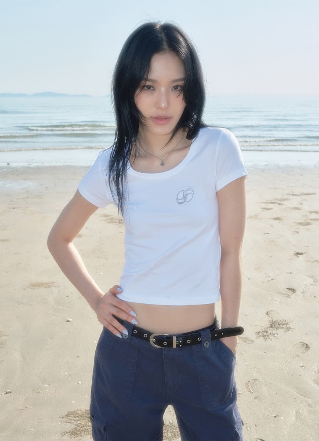 애즈온 U NECK TEE 유넥 반팔티 상품이미지1