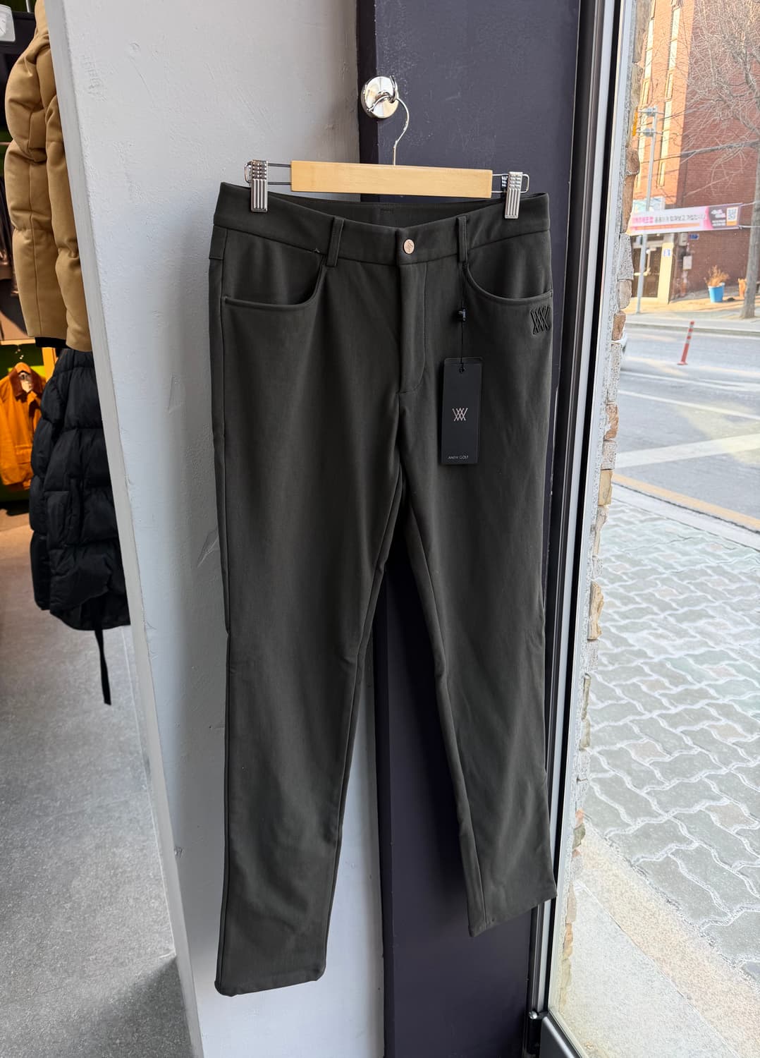 M/ 어뉴 골프 로고 본딩 카키팬츠(새상품) 상품이미지2