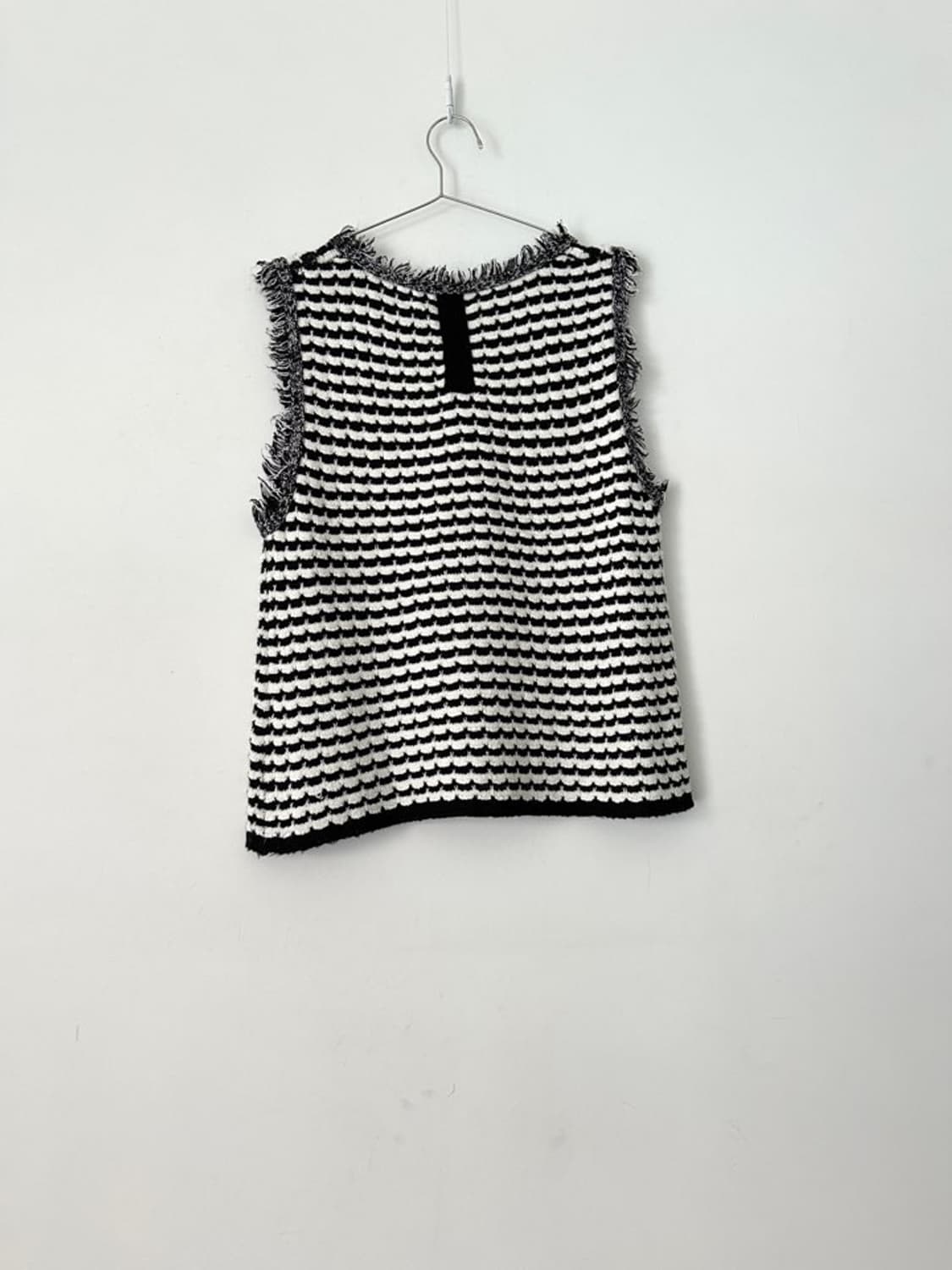 Fringe checker pattern sleeveless knit 상품이미지4