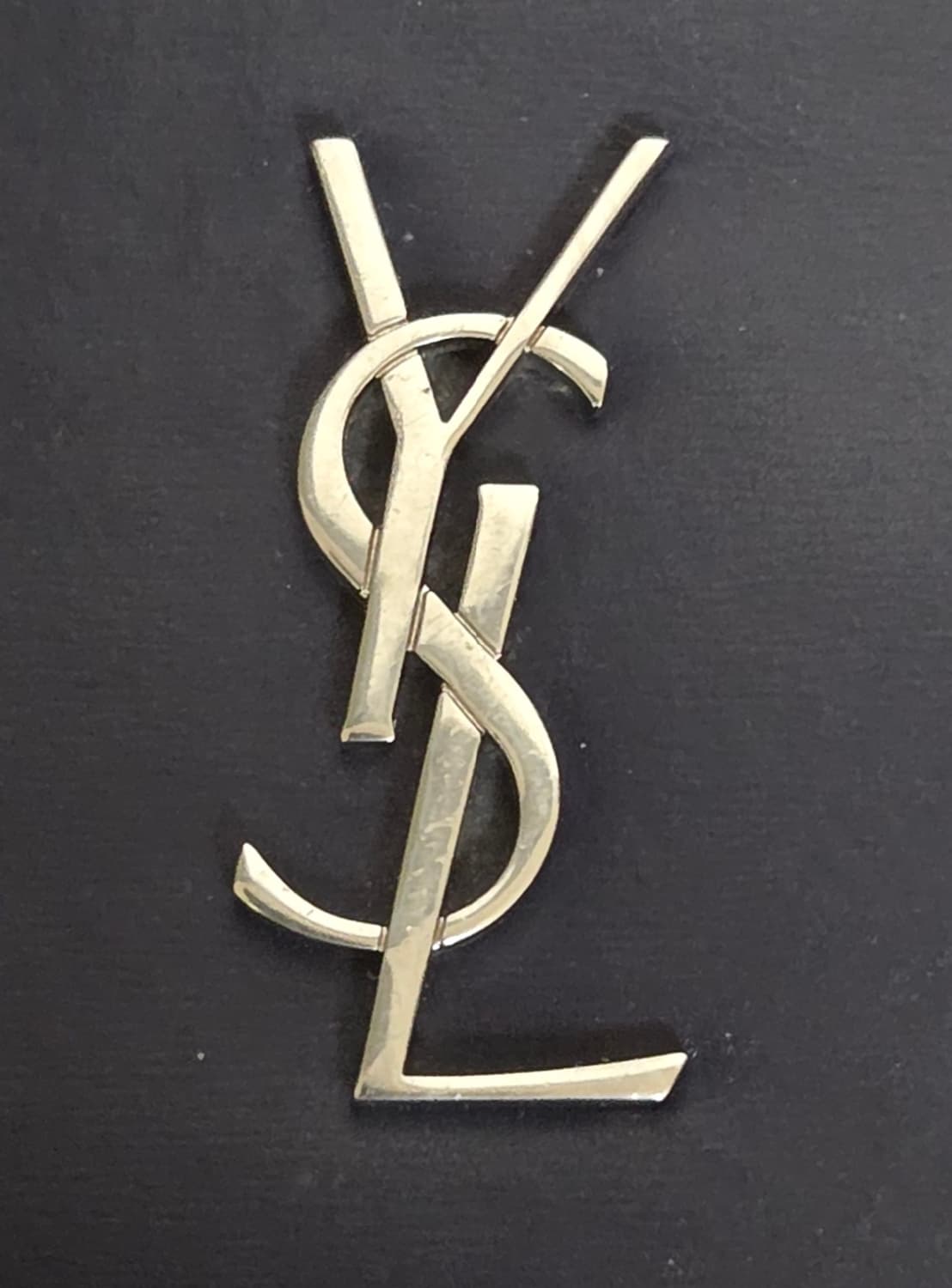 [정품] 입생로랑 모노그램 클러치백 라지 다크네이비 상품이미지3