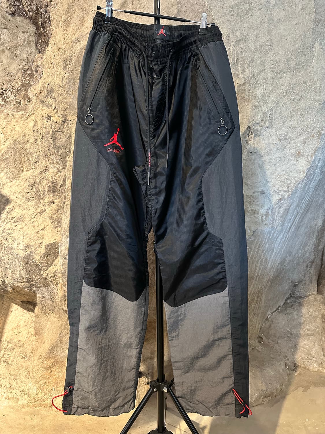 조던 x 오프화이트 우븐 팬츠 블랙 상품이미지1