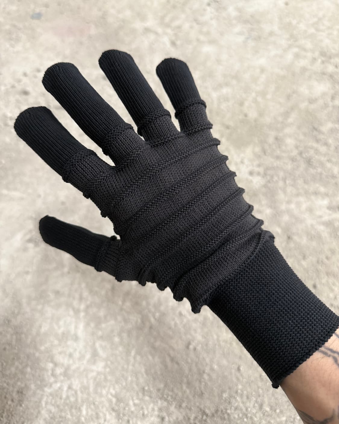 Issey Miyake gloves 상품이미지3