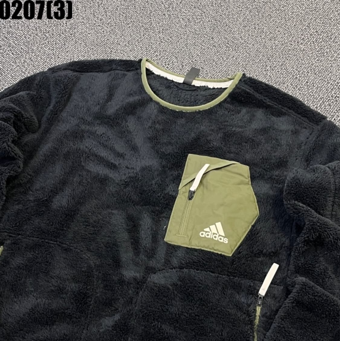 아디다스 플리스 맨투맨 상품이미지2