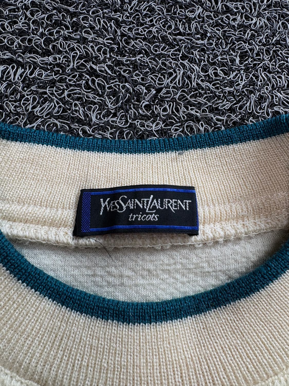 90s 일판 YSL 입생로랑 머슬핏 크루넥 니트 3269 상품이미지4