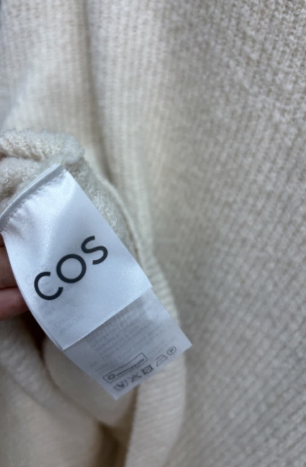 COS (코스) 부클 니트 가디건 상품이미지3