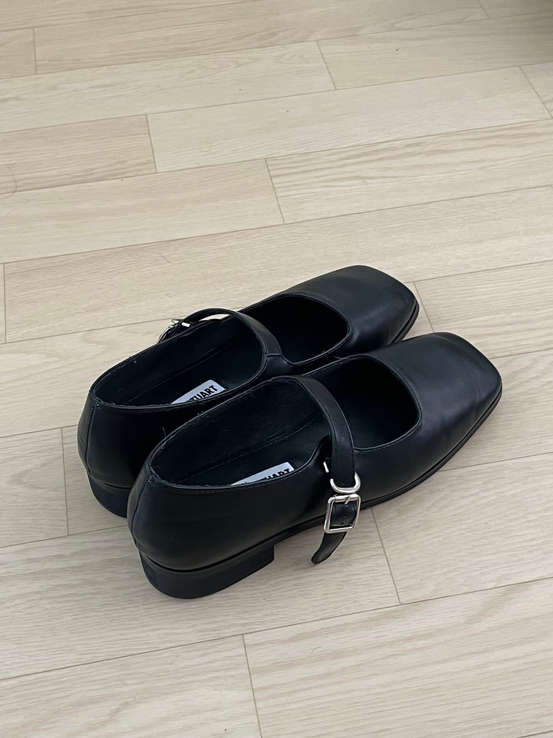 질바이질스튜어트 스퀘어토 메리제인 플랫슈즈 240 블랙 상품이미지6