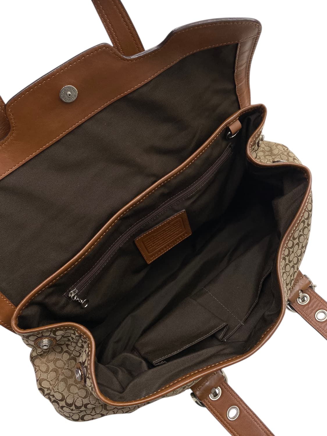 코치 y2k 시그니처 숄더백 (브라운) 상품이미지3