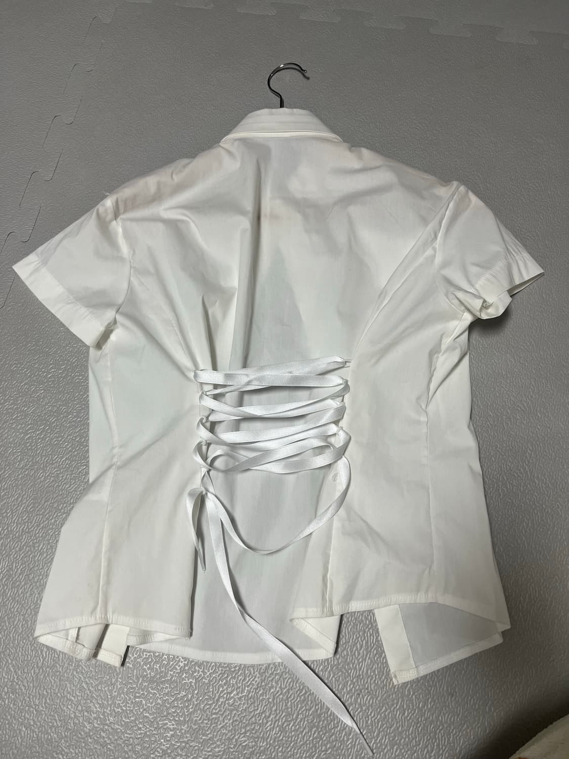 화이트 리본 셔츠 상품이미지2