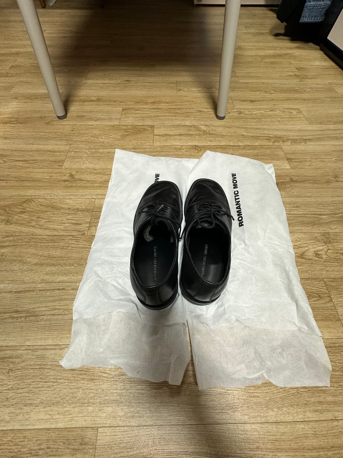 로맨틱무브 뉴 빈티지 더비 크랙블랙 상품이미지3