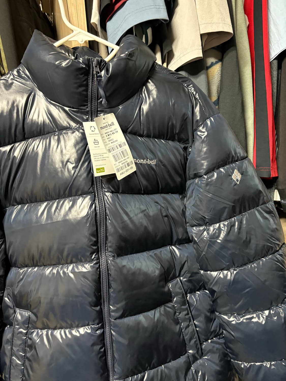 몽벨 패딩 상품이미지1