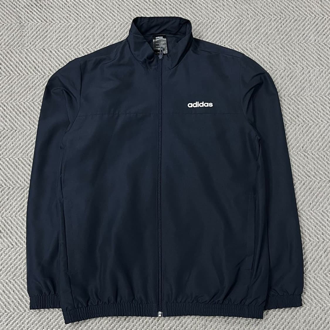 아디다스 바람막이 v0647 상품이미지1