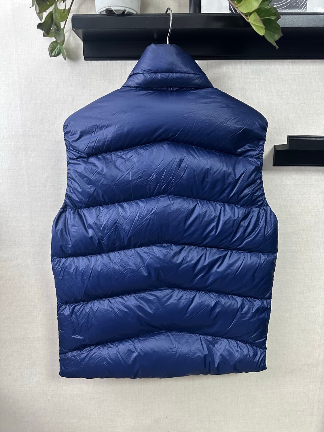 씨피컴퍼니 D.D.Shell 조끼 패딩 52(95-100) 정품 상품이미지2