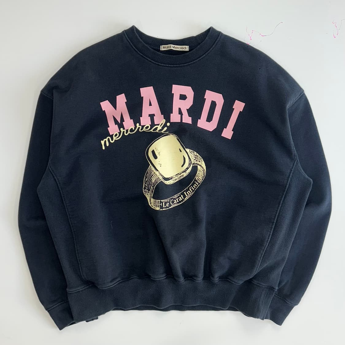 Mardi Mercredi 마르디메크르디 핑크로고 네이비 맨투맨 상품이미지3