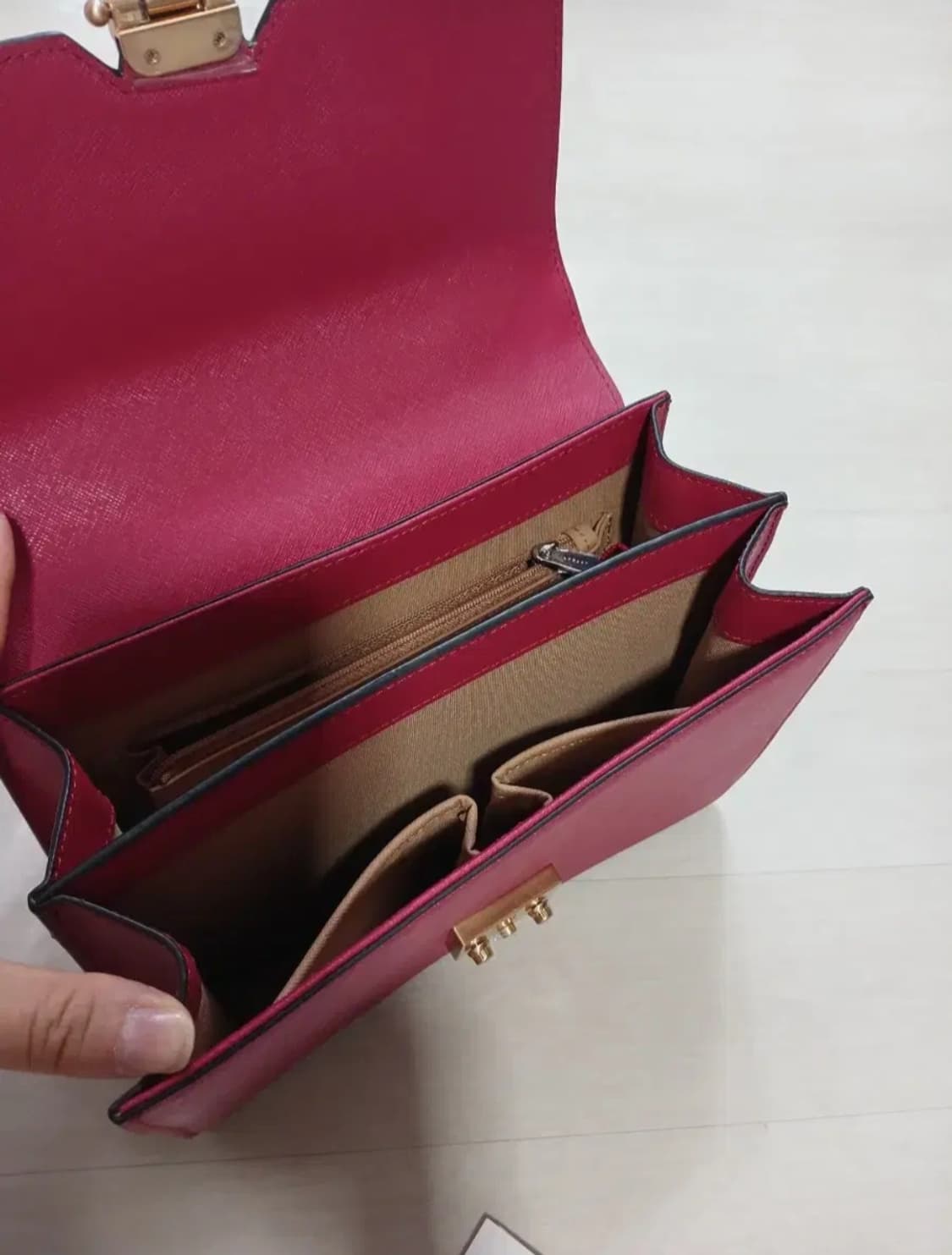 #새상품 러브캣 크로스 상품이미지3