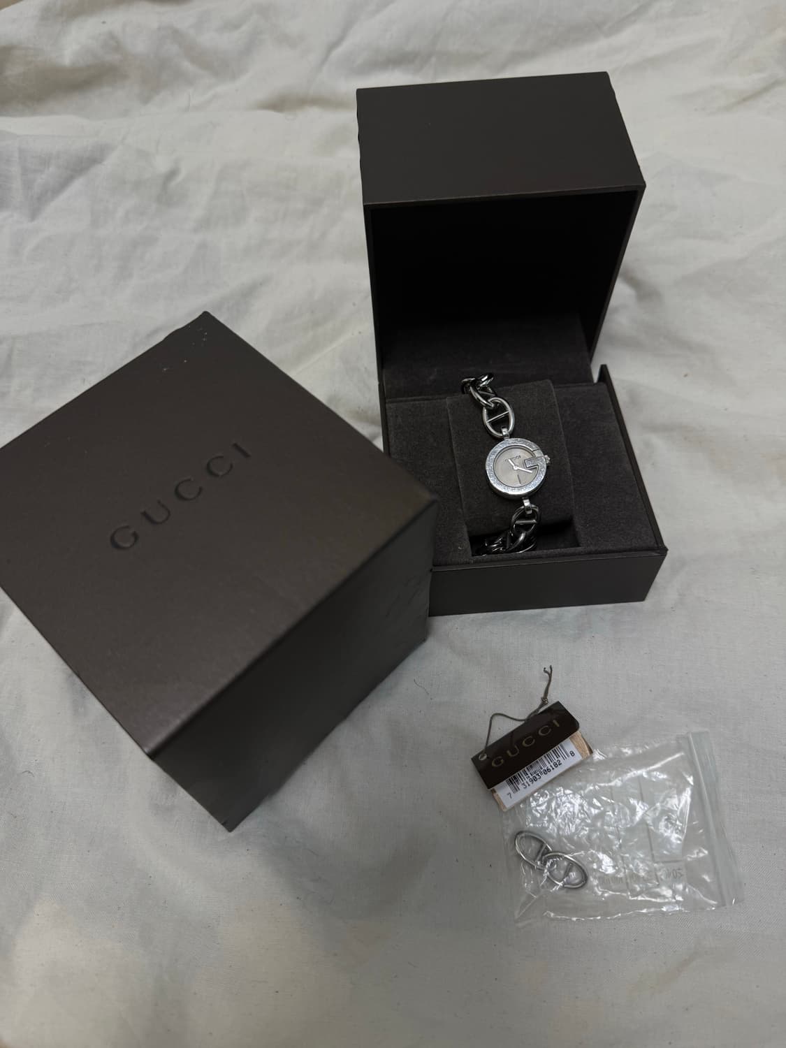 구찌 실버 팔찌 겸 체인 시계 상품이미지1