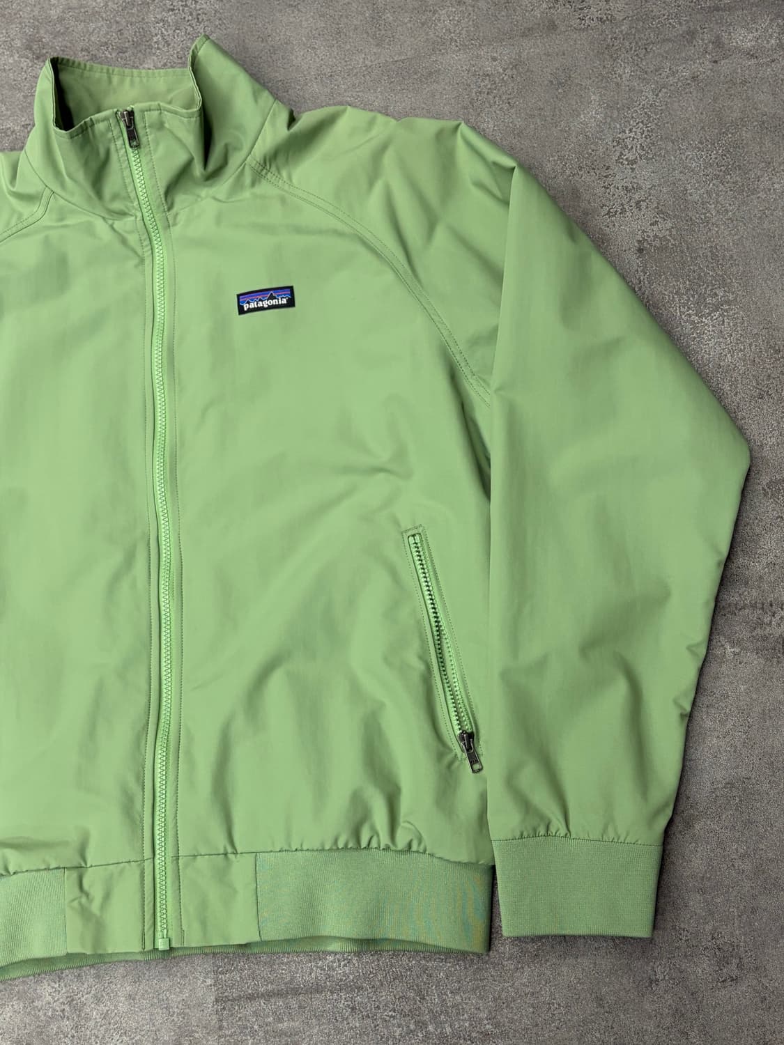 파타고니아 라이트 그린 바람막이 자켓 상품이미지3