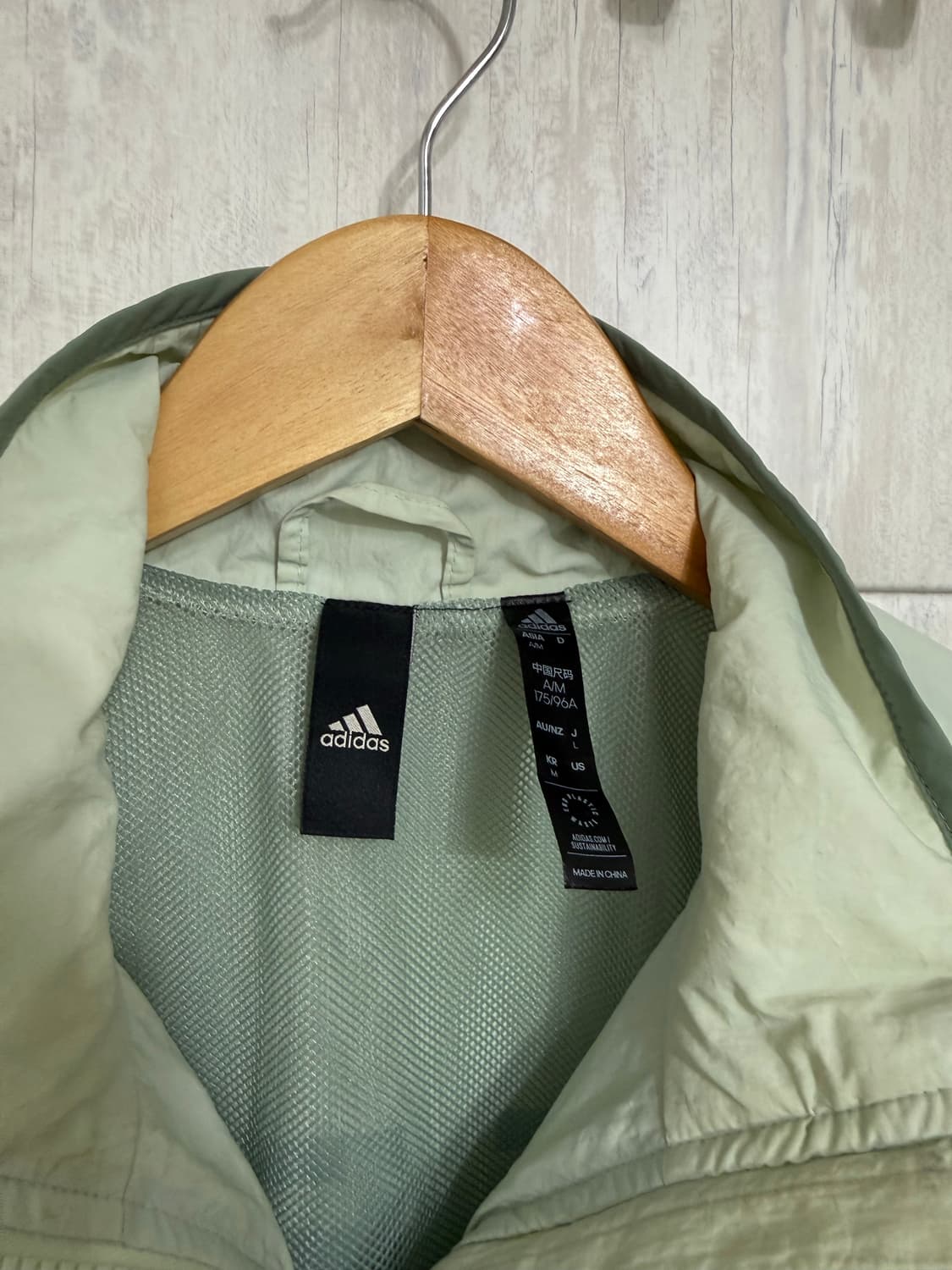 남성 M (100) / 아디다스 오버핏 우븐 바람막이  상품이미지4