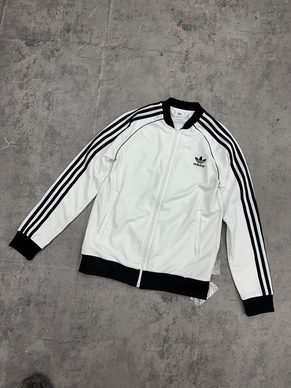 아디다스 흰검 저지 상품이미지1